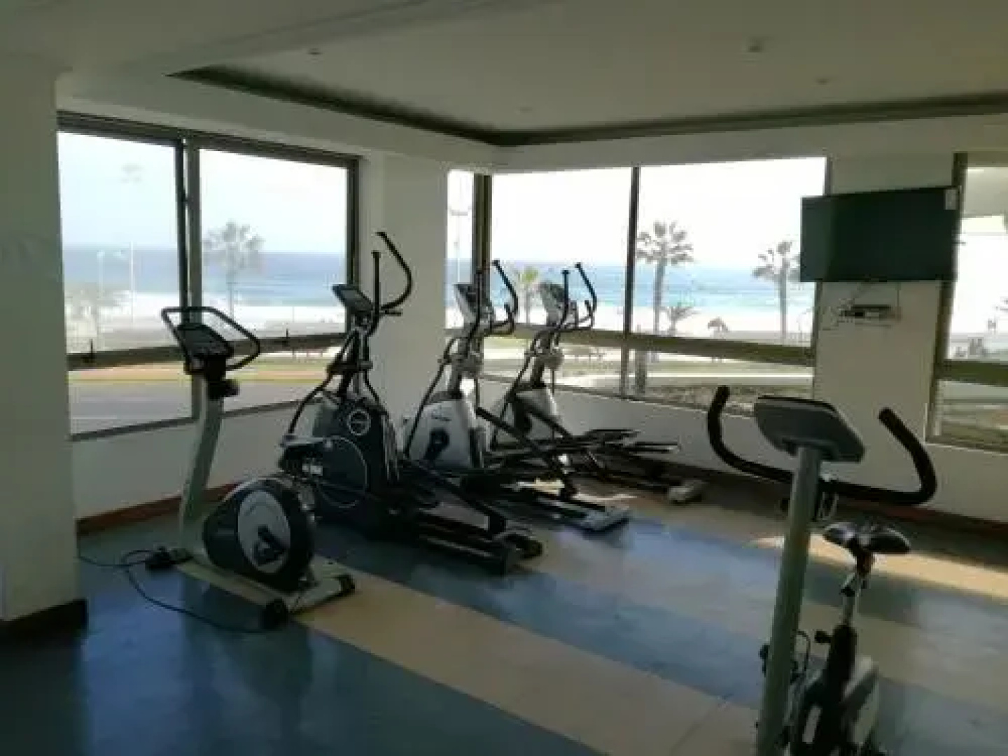 Condominio Mar Egeo, frente a la playa