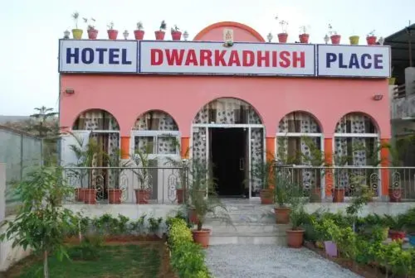 Hotel Dwarkadhish Palace