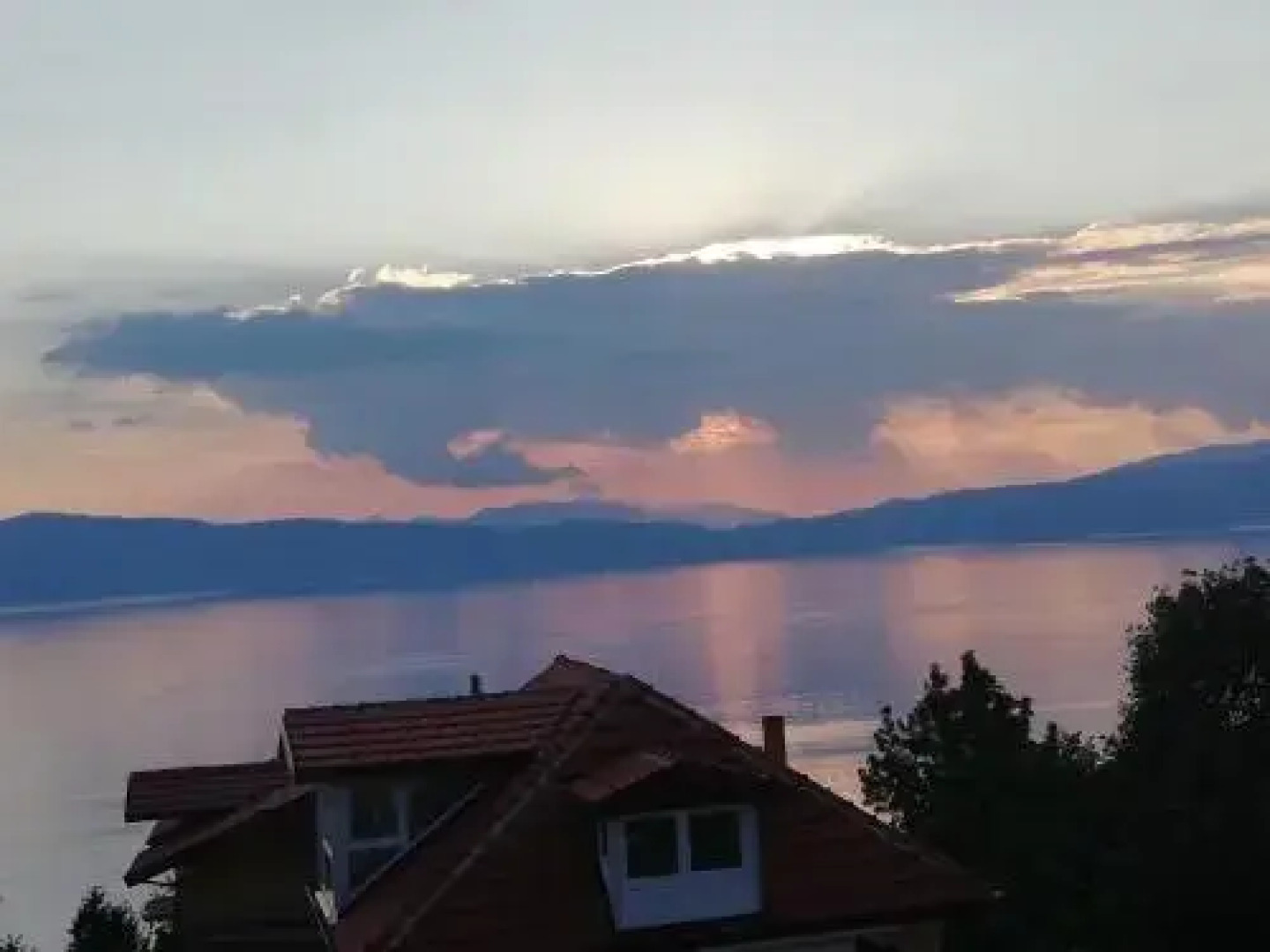 Shoposki Guest House