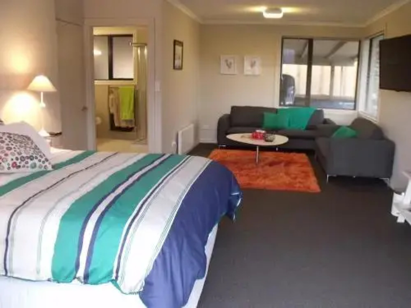 Southern Venues Farmstay B&B