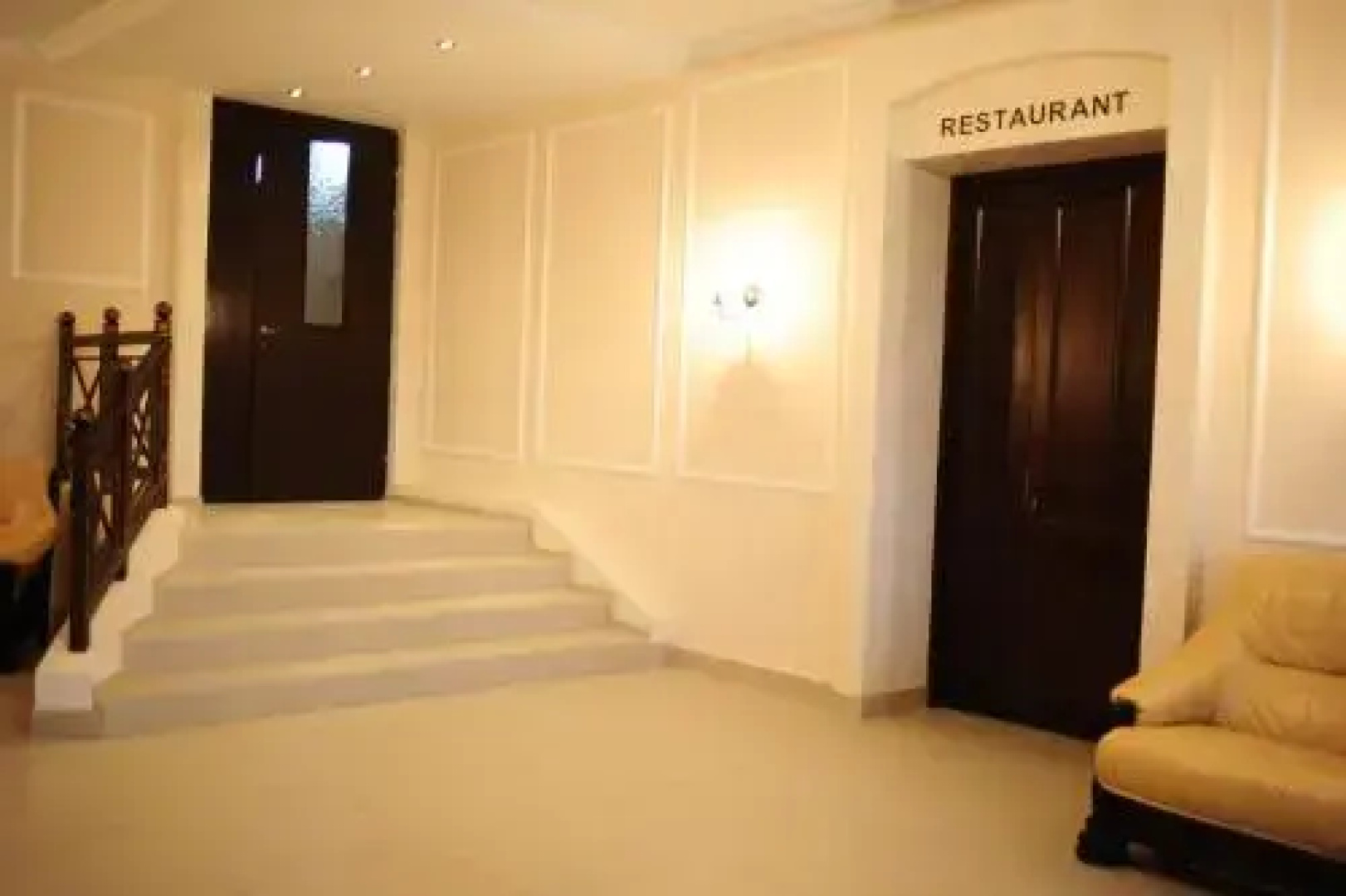 Bona Hotel