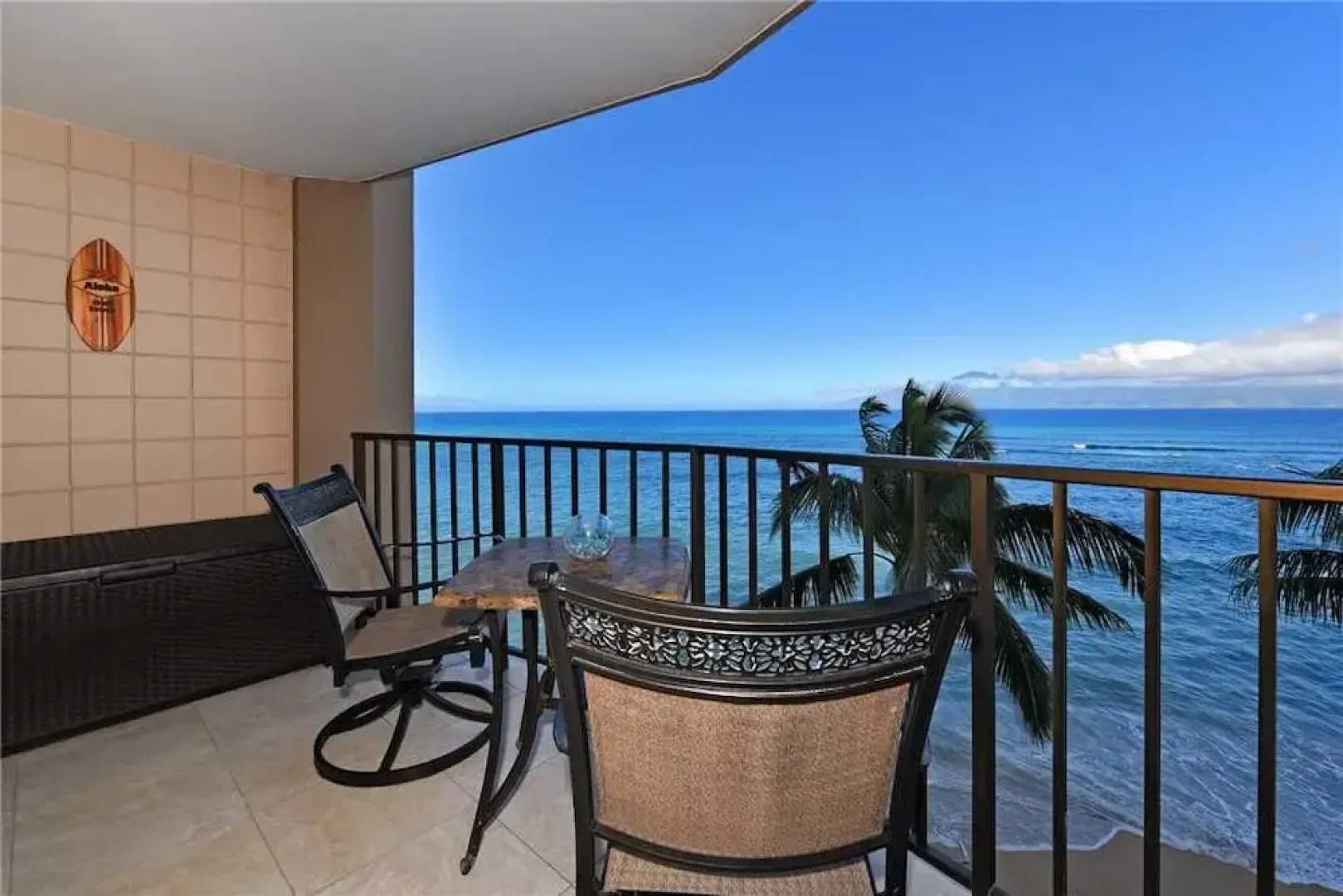 Valley Isle 509 by RedAwning