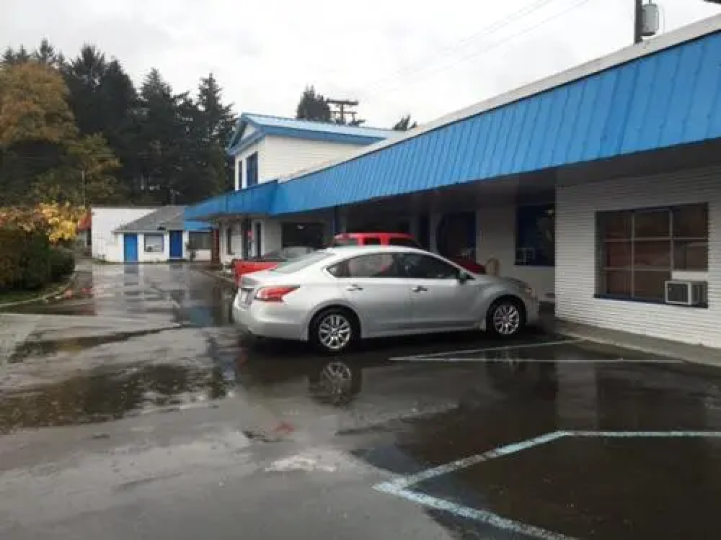 Bluebird Motel