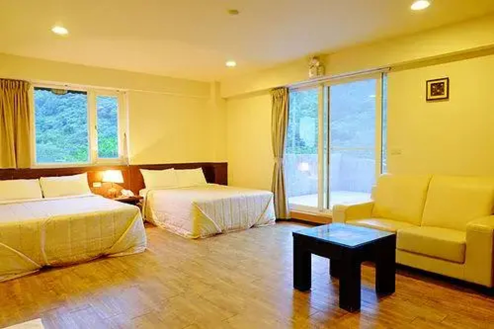 Poultry and Holiday Inn