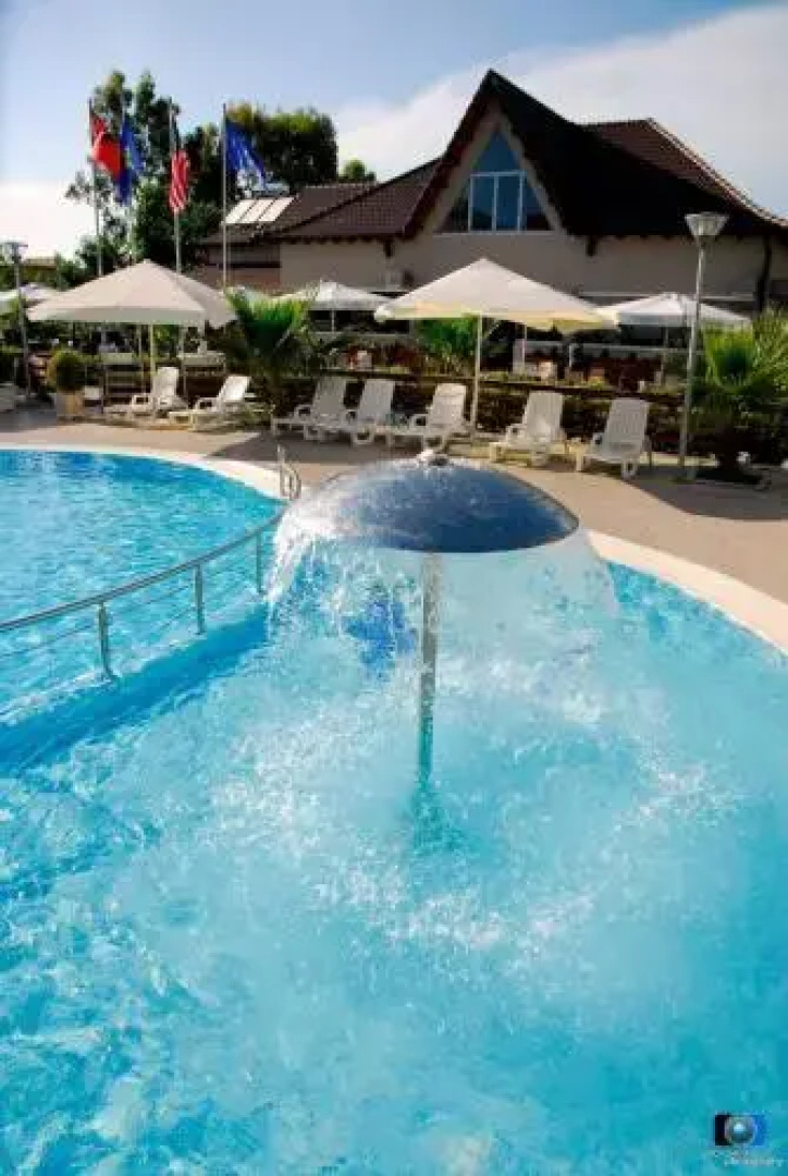 Godija Hotel & Suites