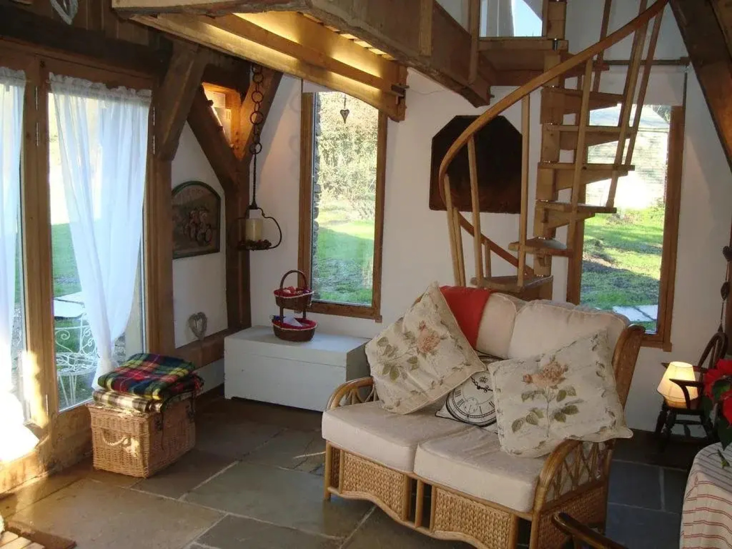 The Barn - Located away from people!
