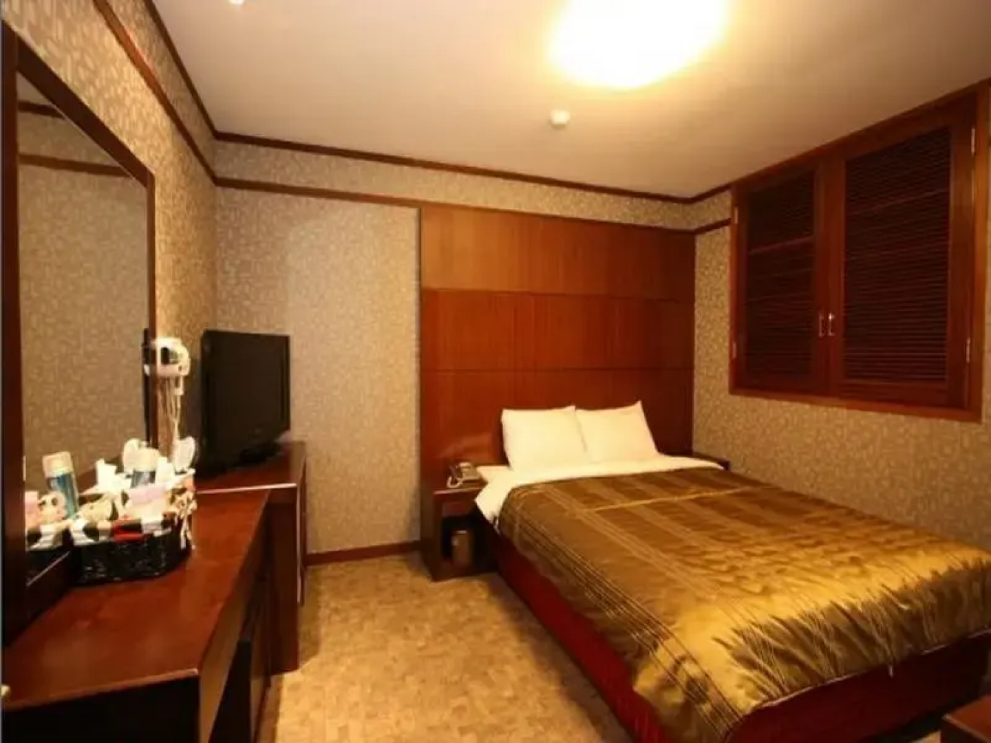 Bluehill Hotel