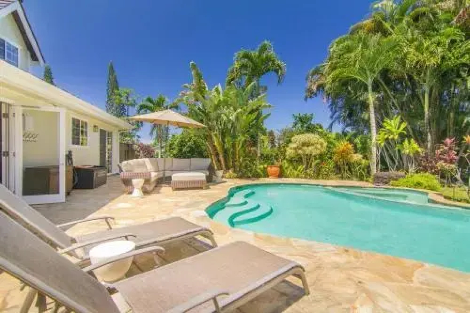 Paradise Pool Home