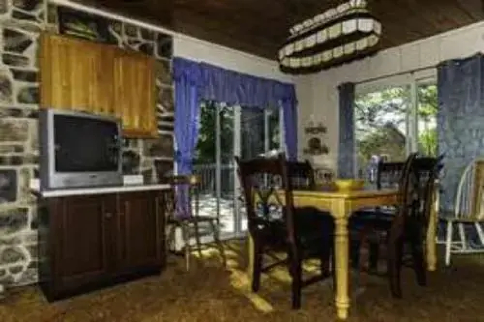 Celtic Cove Main Cabin