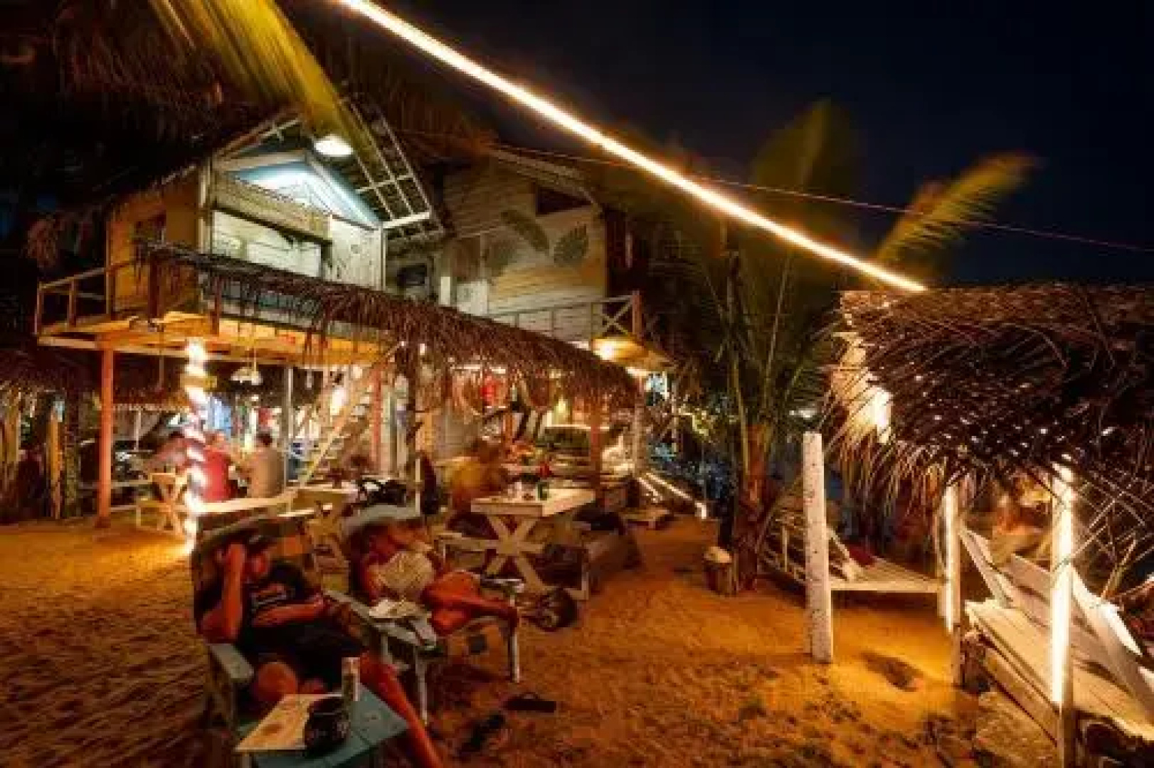 Coco Palm Beach Hostel
