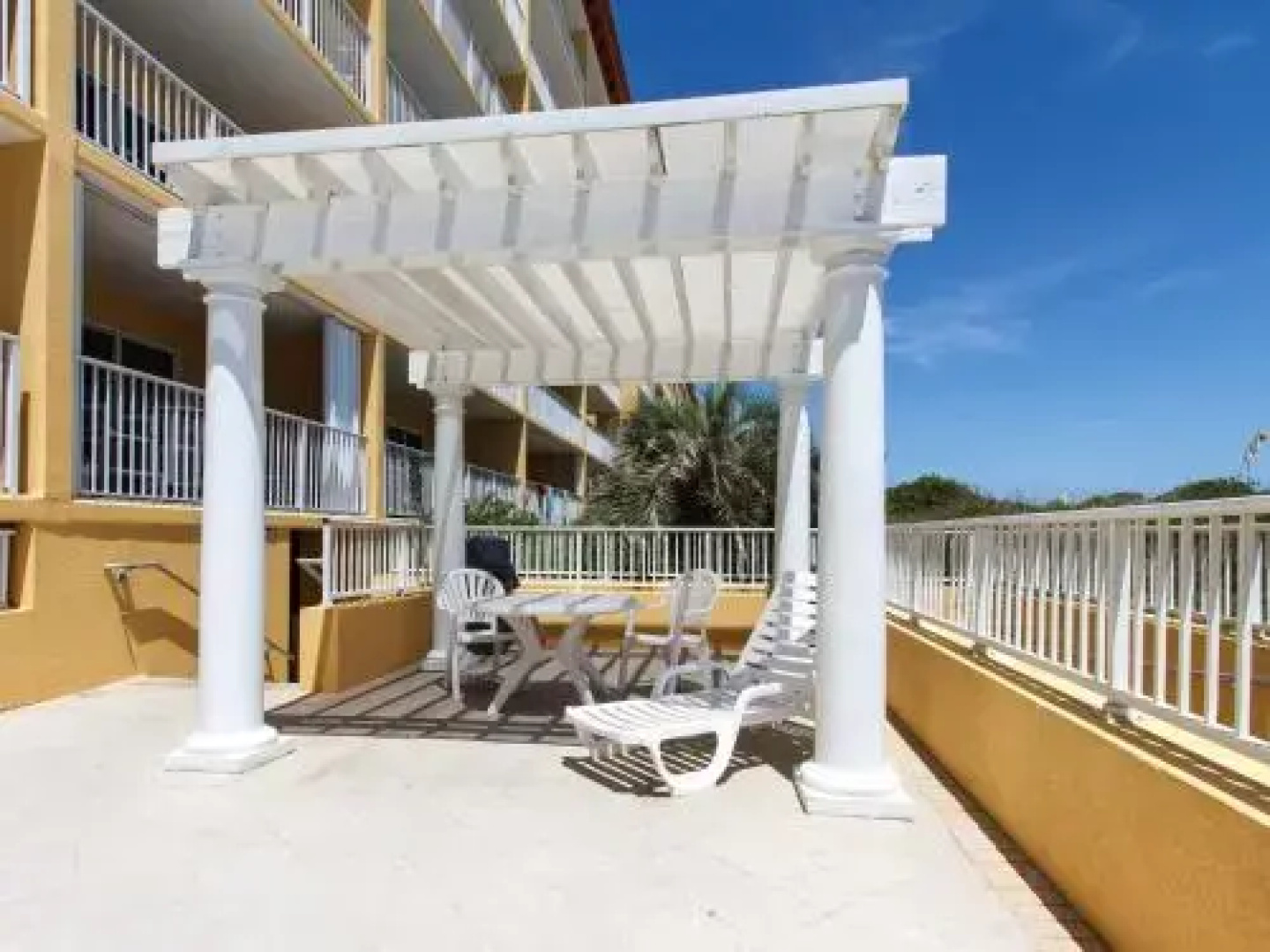 Gulf Dunes 301 by RedAwning