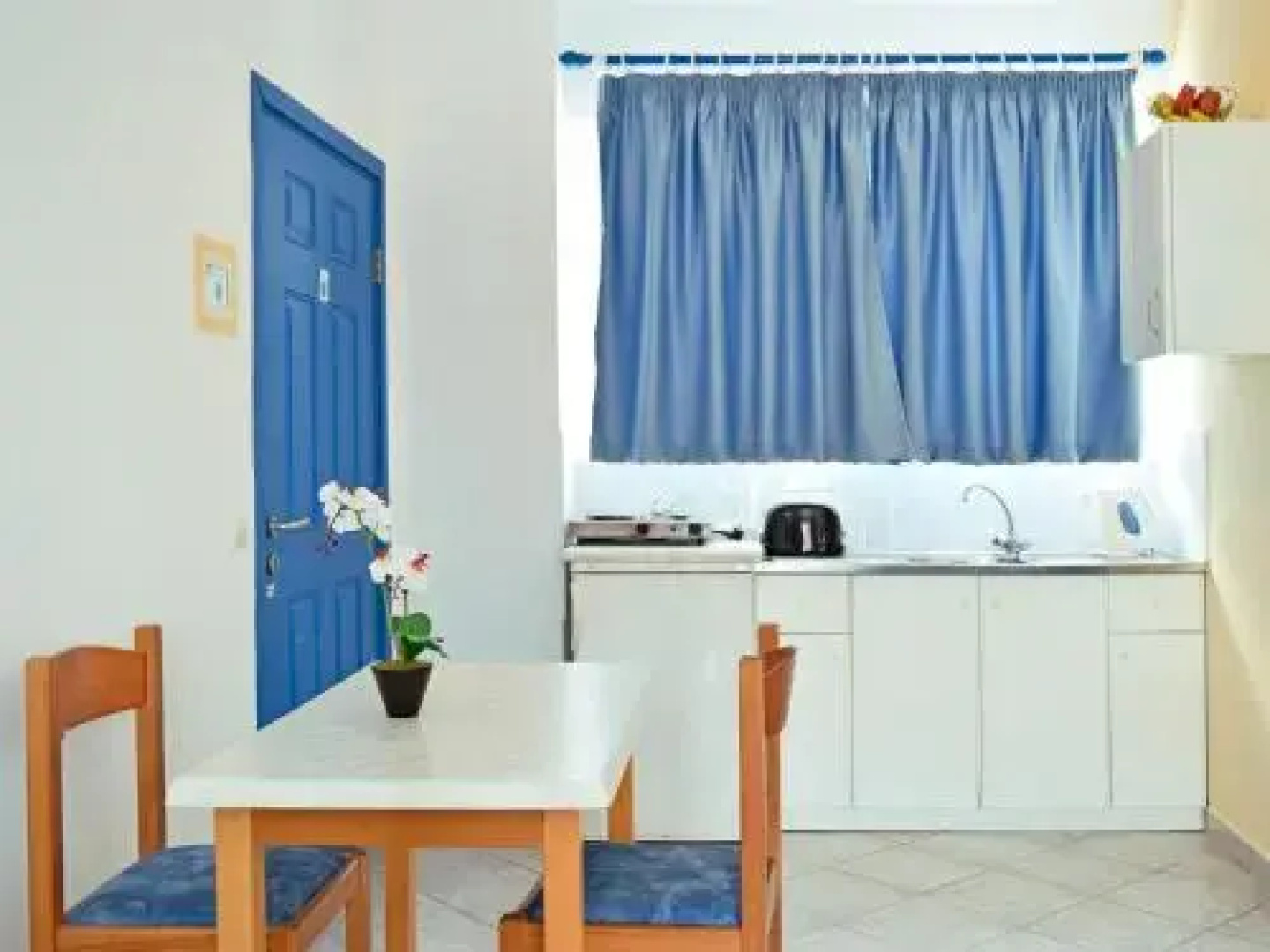 Haraki House