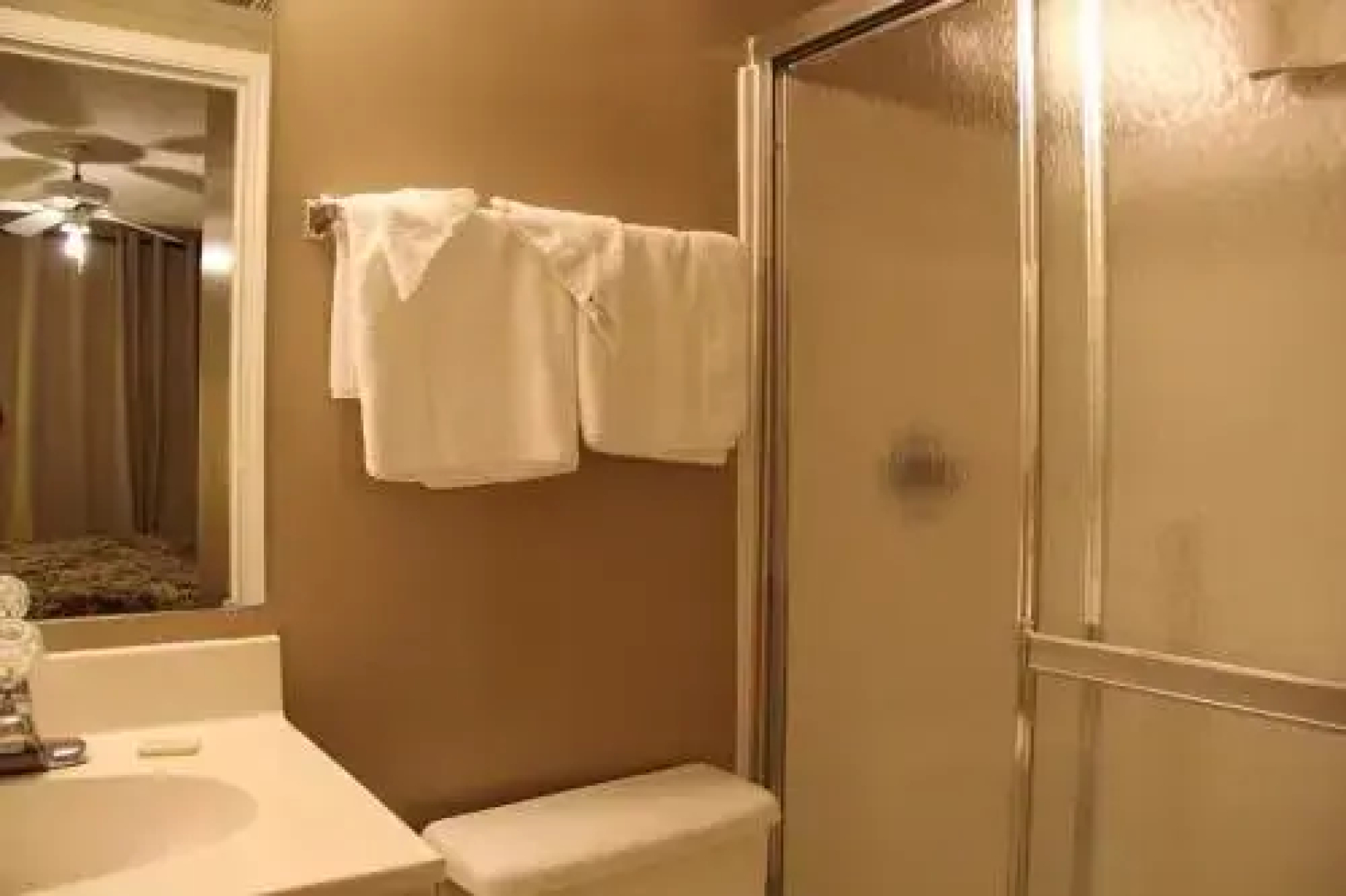 Tradewinds 302 1 Bedroom Condo by RedAwning Orange Beach