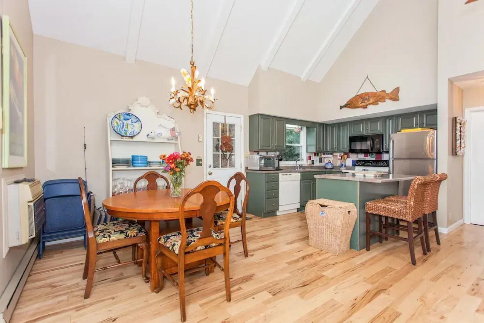 49 Derby Dr W Home