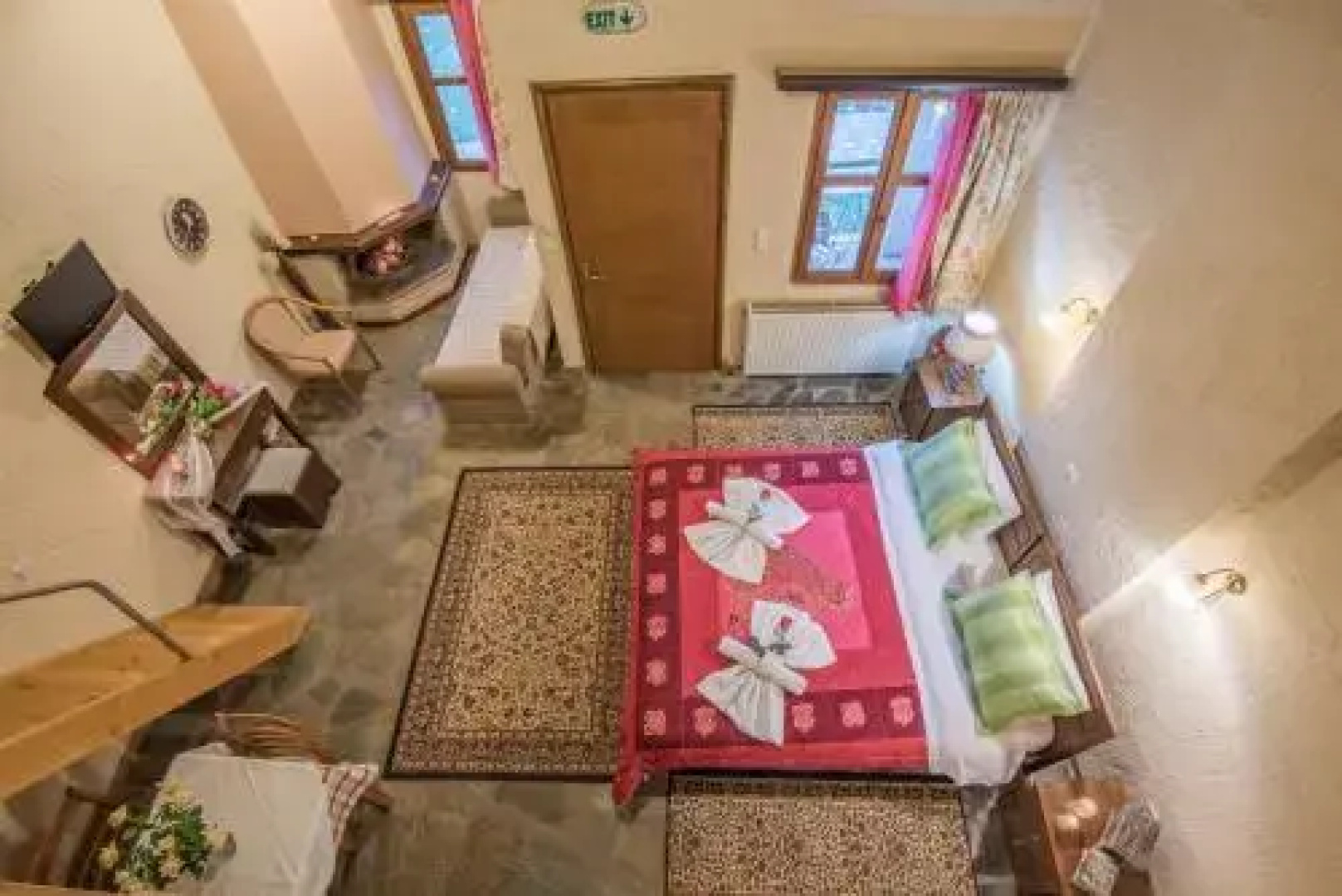 Mesostrati Guesthouse