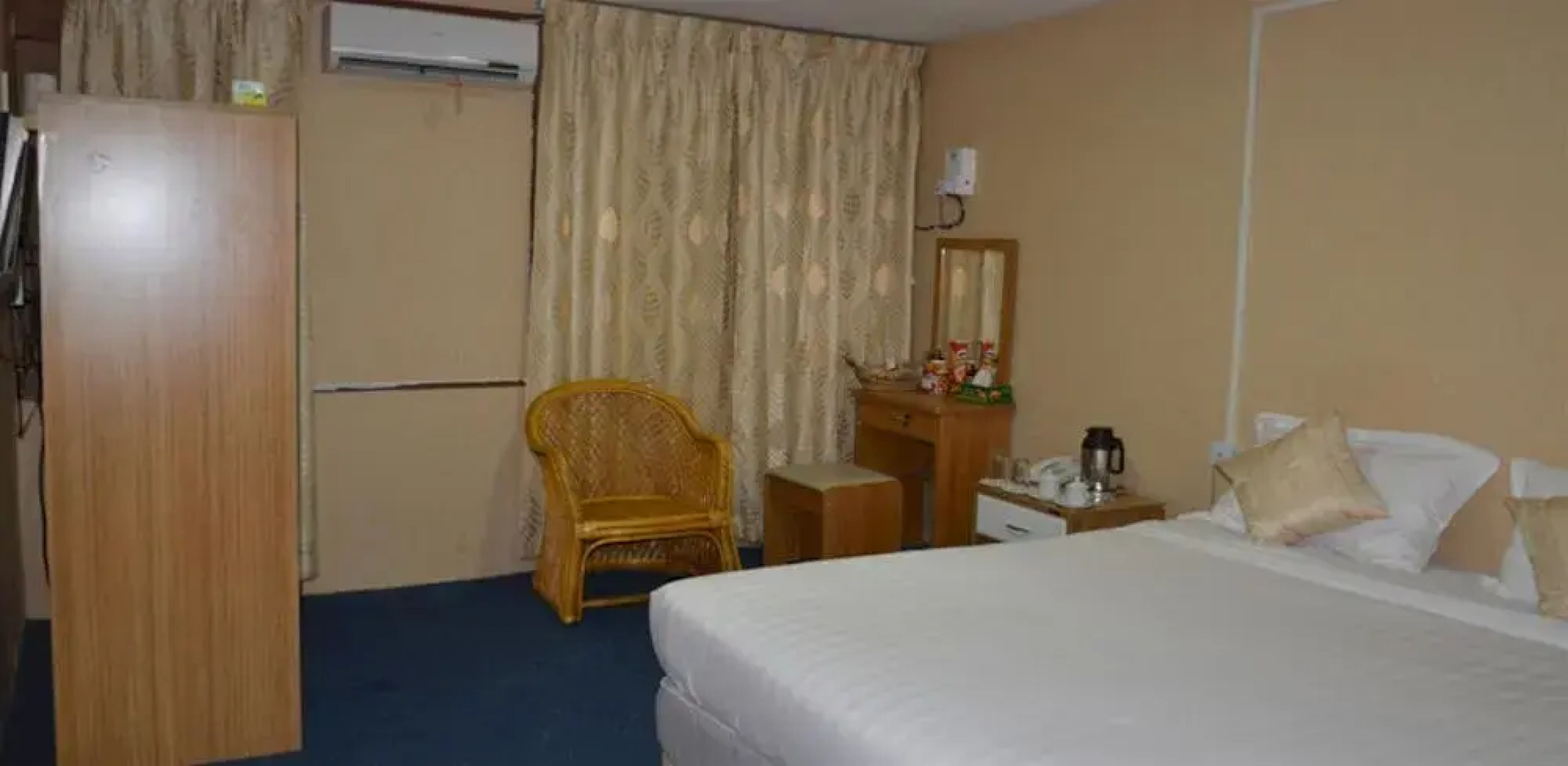 San Eain Hotel