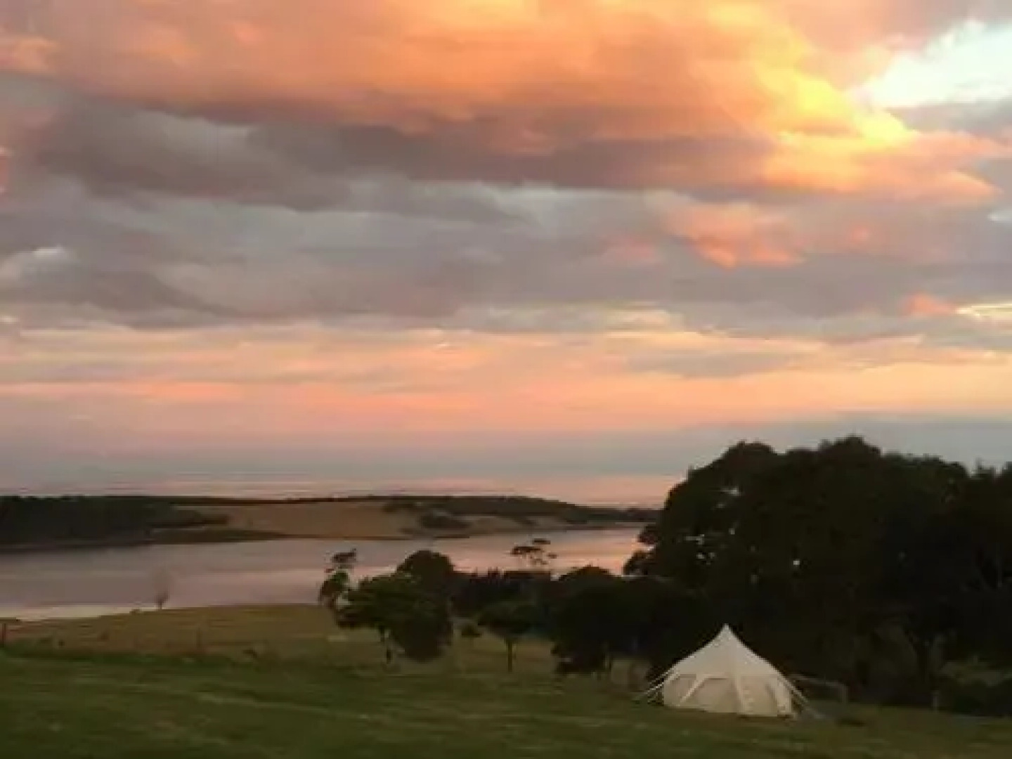 Tilba Lake Camp - Glamping