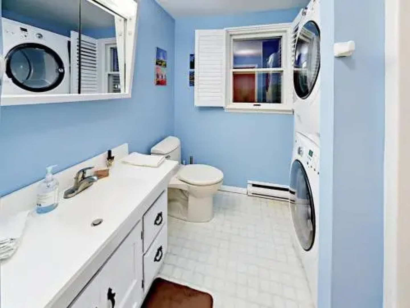 361 Shore Rd House - 3 Br home by RedAwning