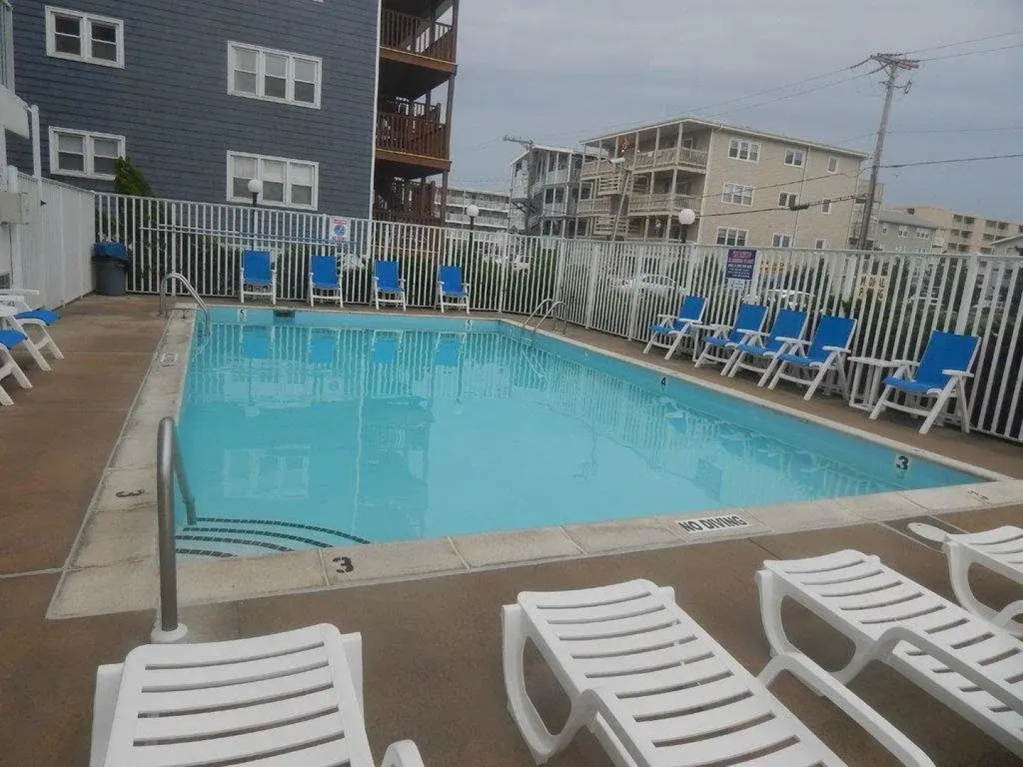 Beachcomber Motel