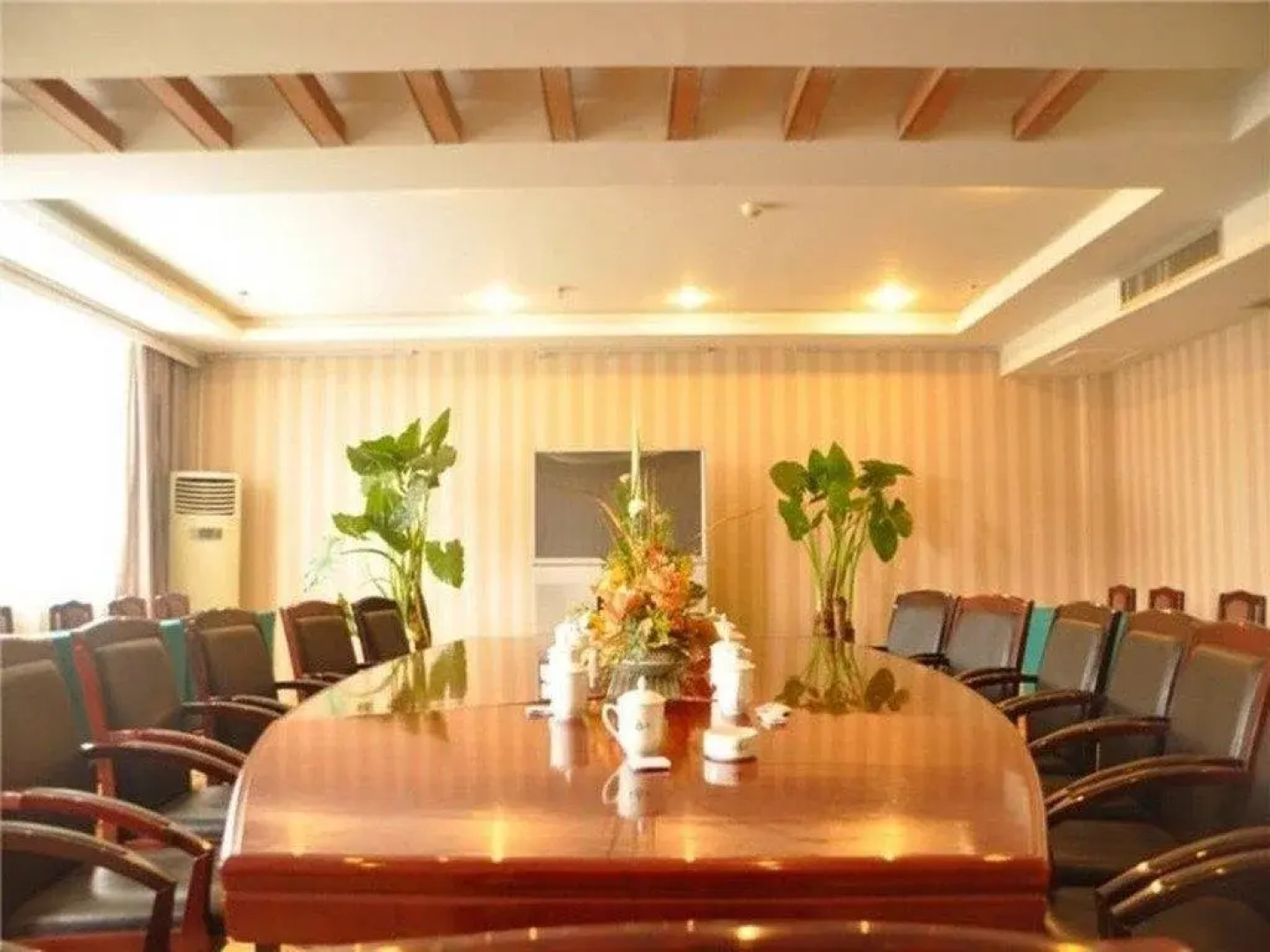 Hong Yuan Hotel - Hebi