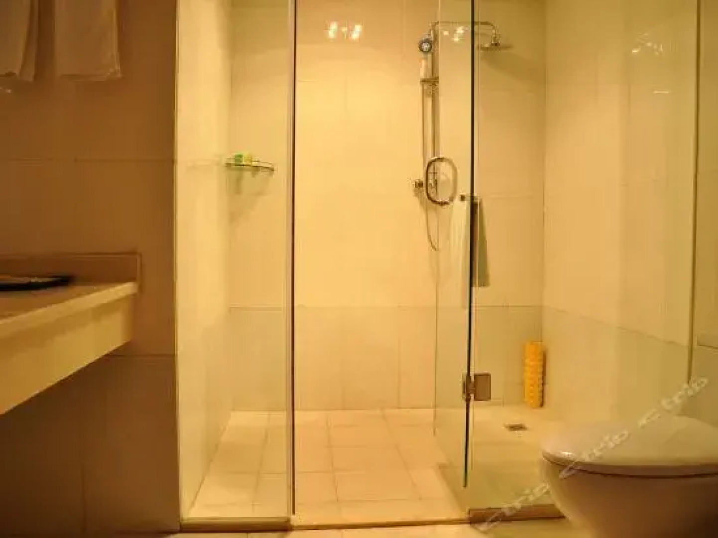 Kaijie Traders Hotel