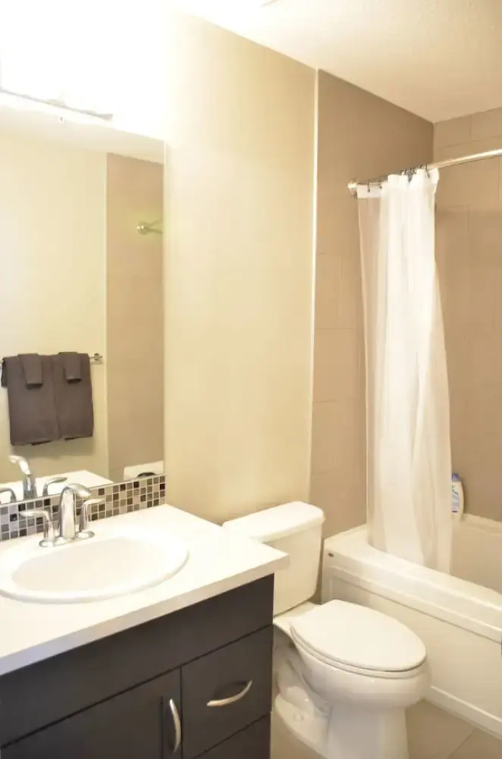 Executive Suites by Roseman - Allura