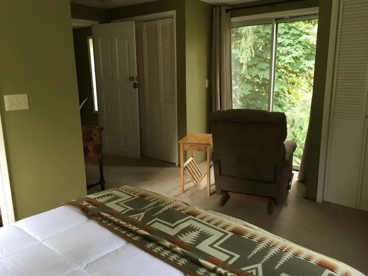 McKenzie River Inn Bed & Breakfast and Cabins