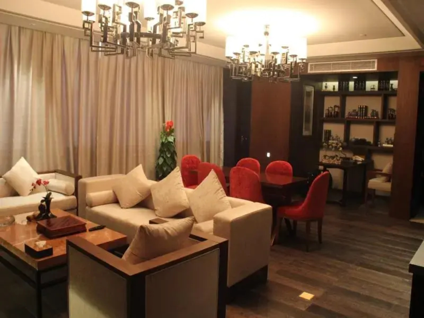 Peninsula International Hotel