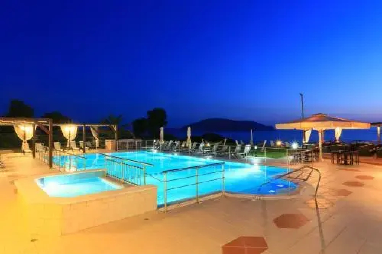 Mesogeios Hotel