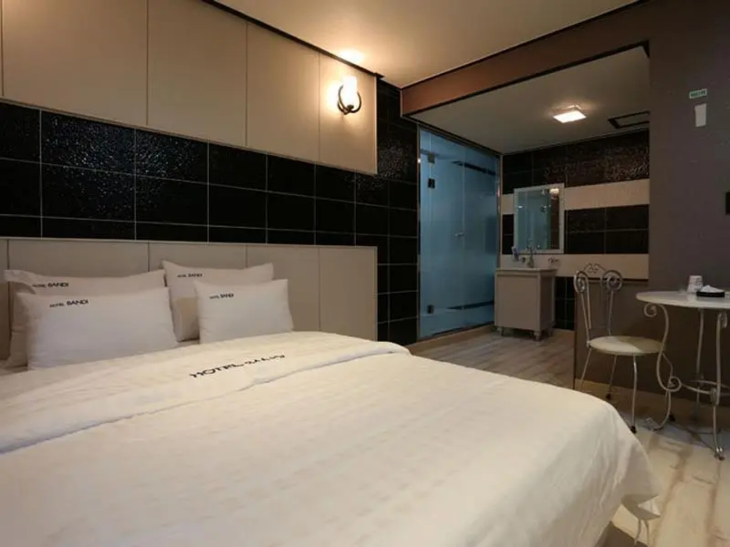 Goodstay Bandi Hotel