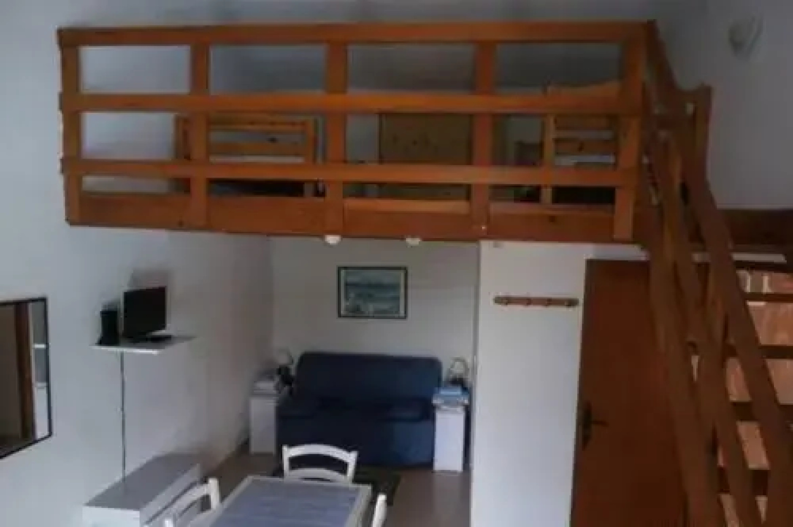 Studio-mezzanine dans villa