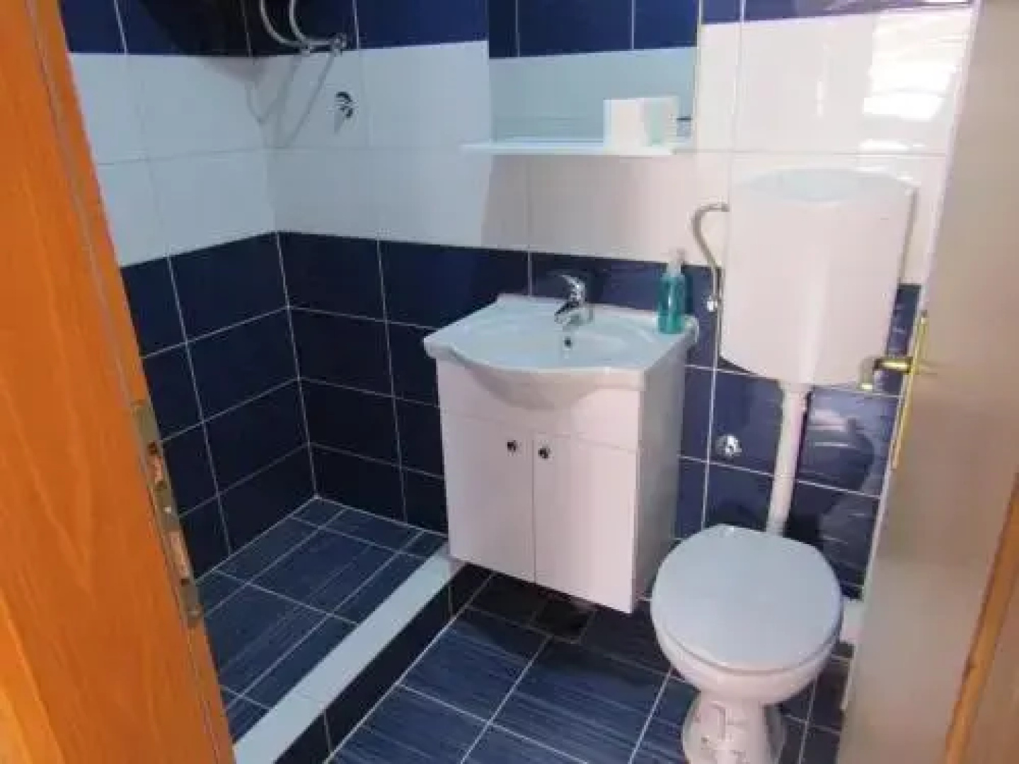 Apartment and rooms Konak