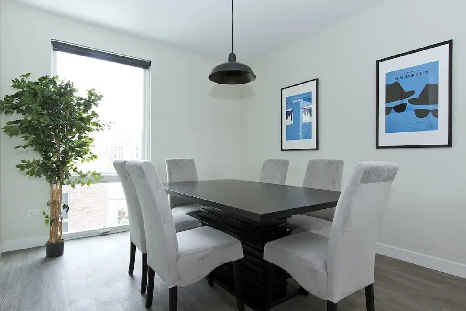 Spacious 4BR in Wrigleyville by Sonder