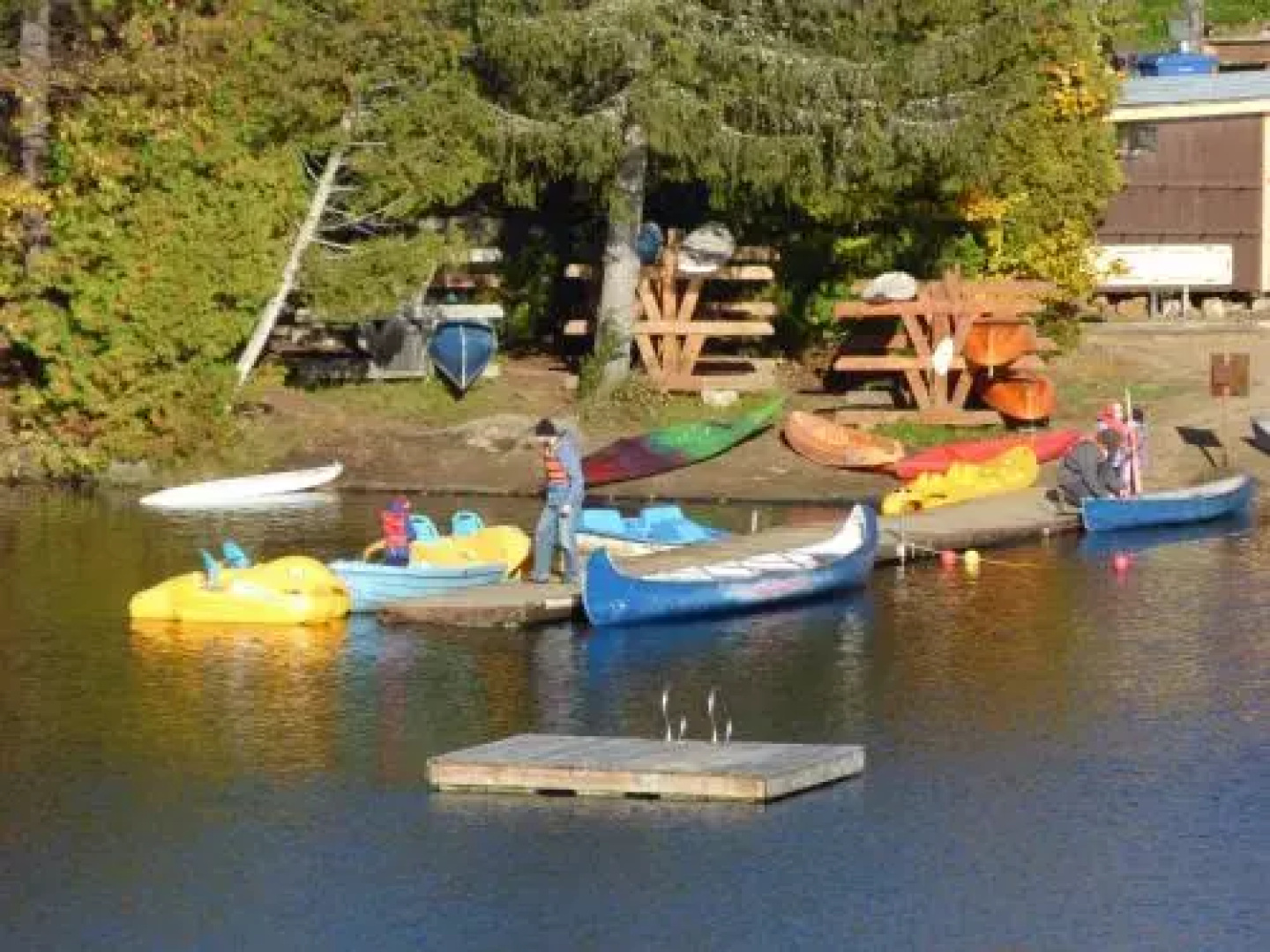 Chalets Aux Berges du Lac Castor