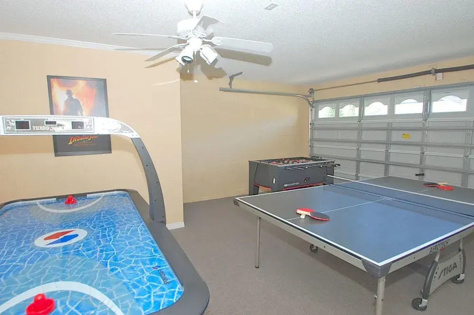 16623FM Sunlight Villa 3 Br villa by RedAwning