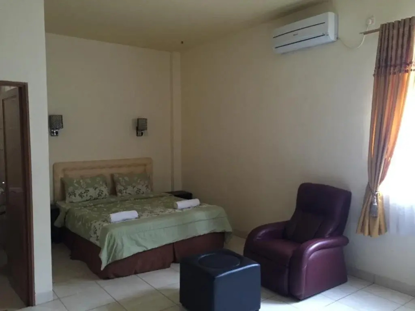 OYO 2255 Hotel Triantama