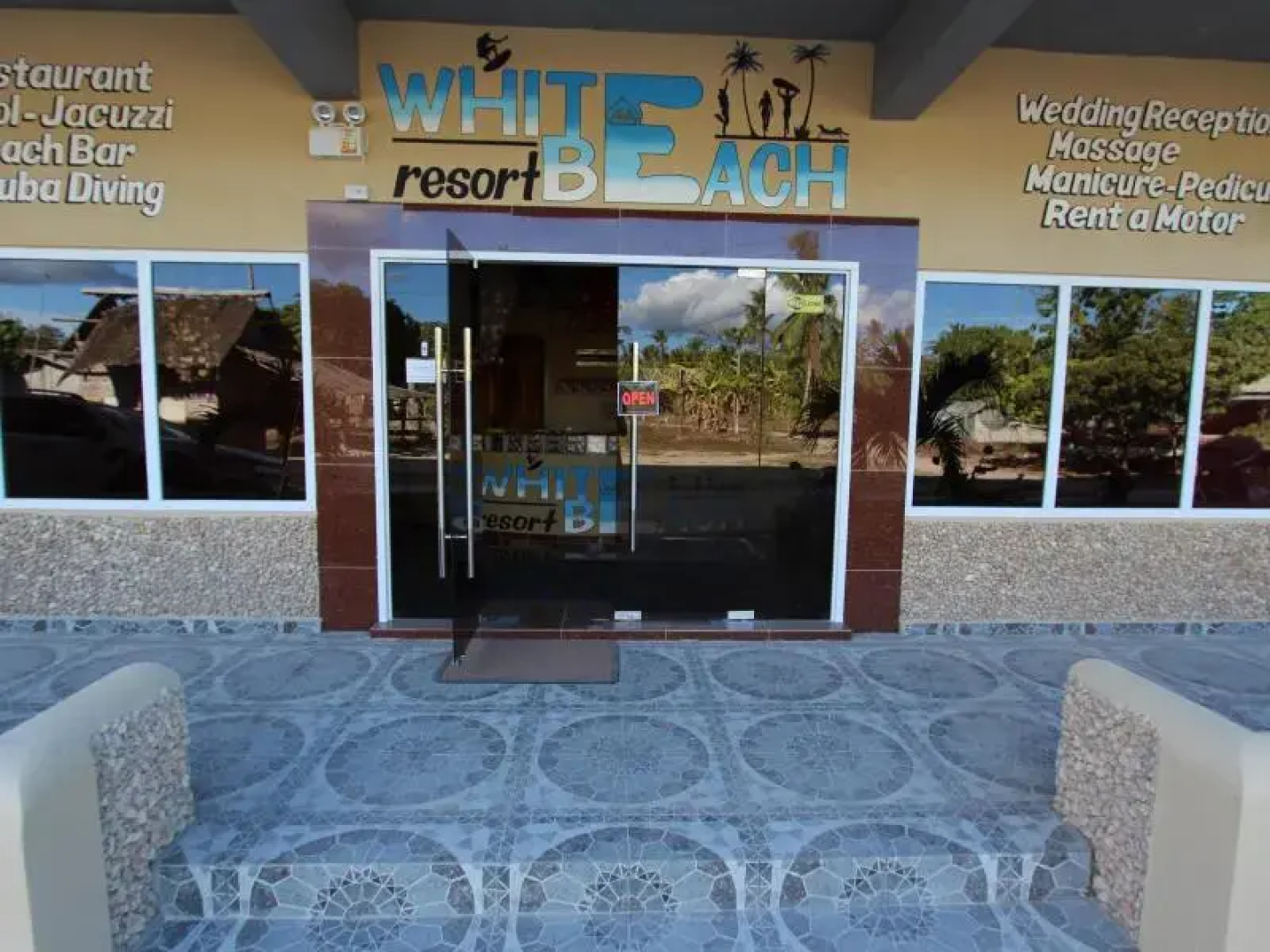 Aladin White Beach Resort