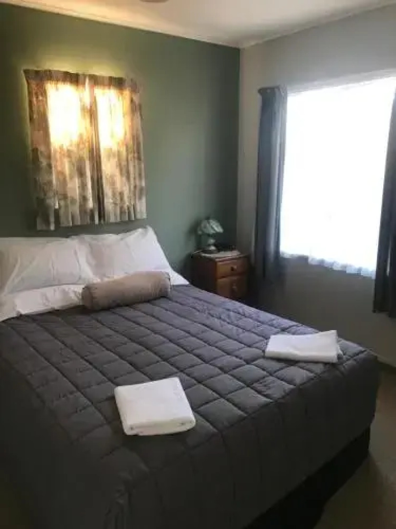 New Windsor Lodge & Caravan Park