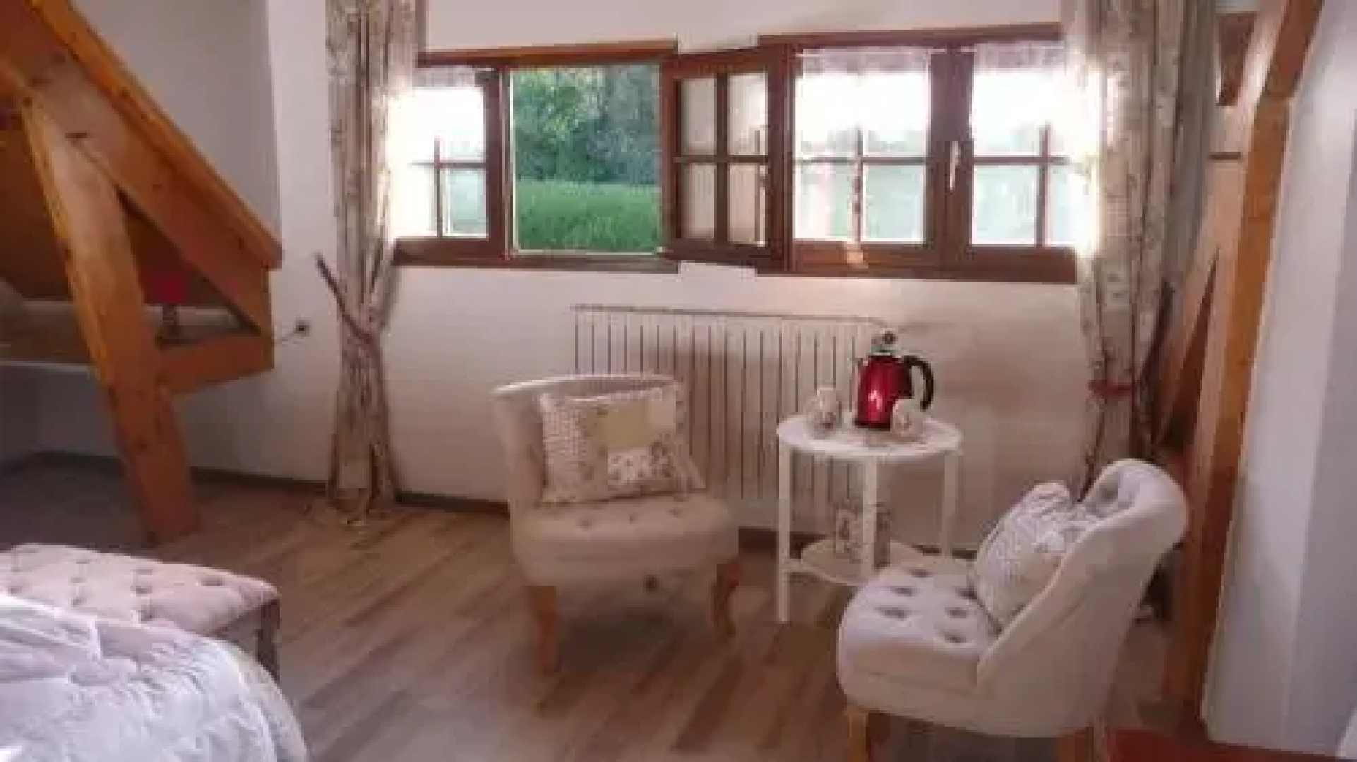 Maison DHotes Les Coquelicots