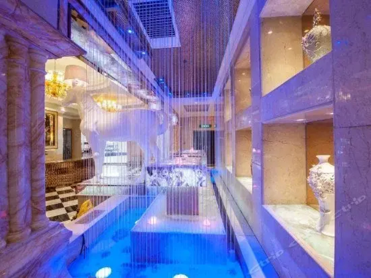 Huayin International Hotel