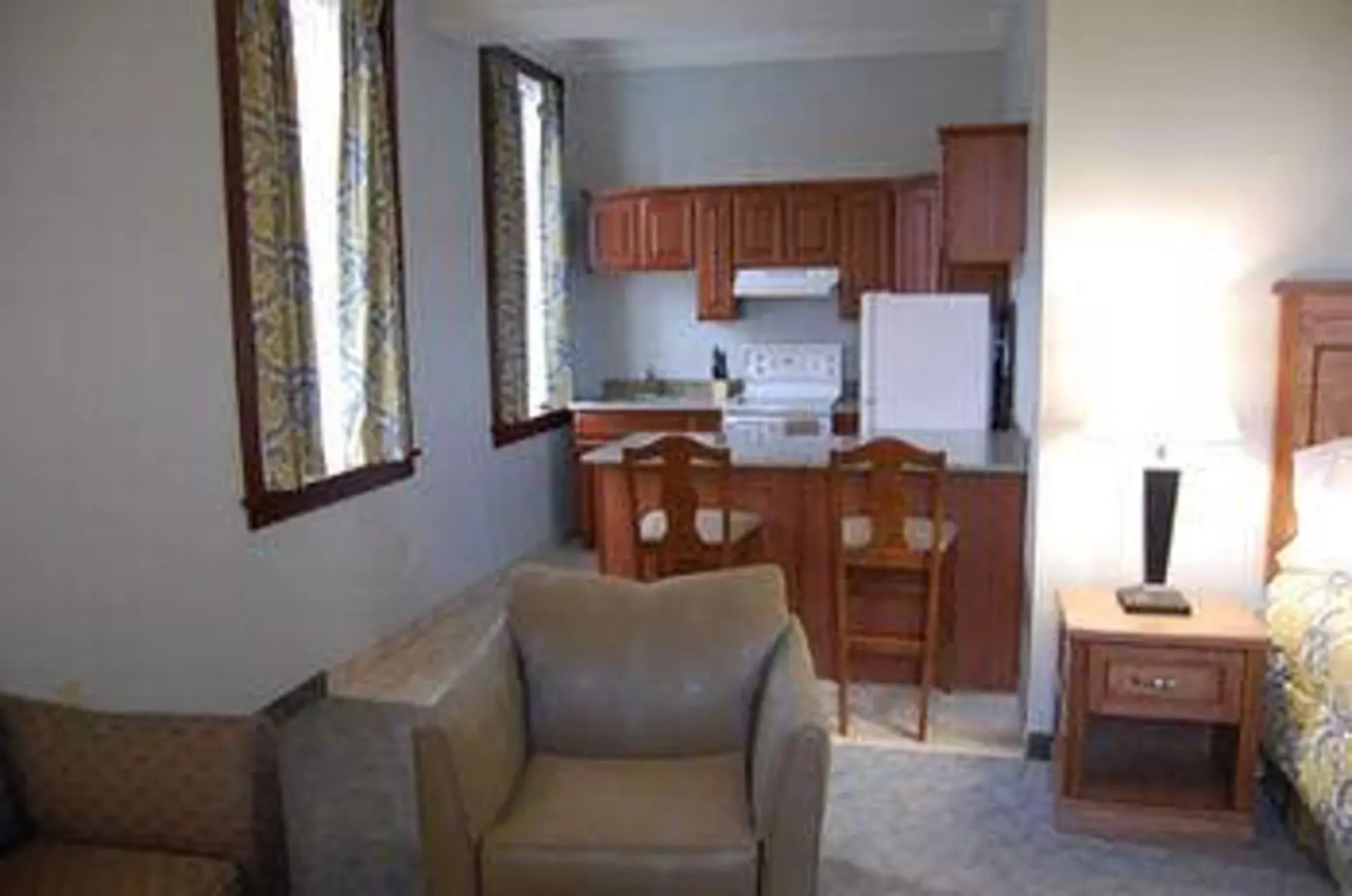 Marina Inn & Suites