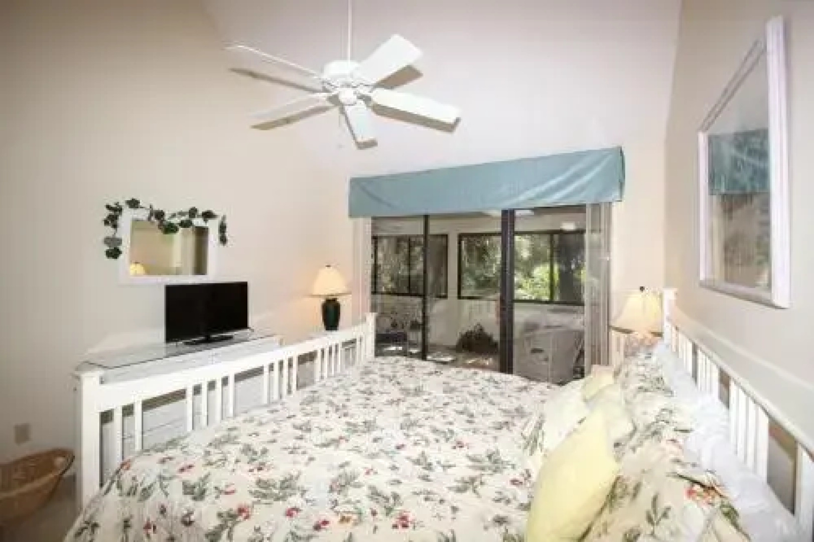 3410 Carolina Place 3 Br villa by RedAwning