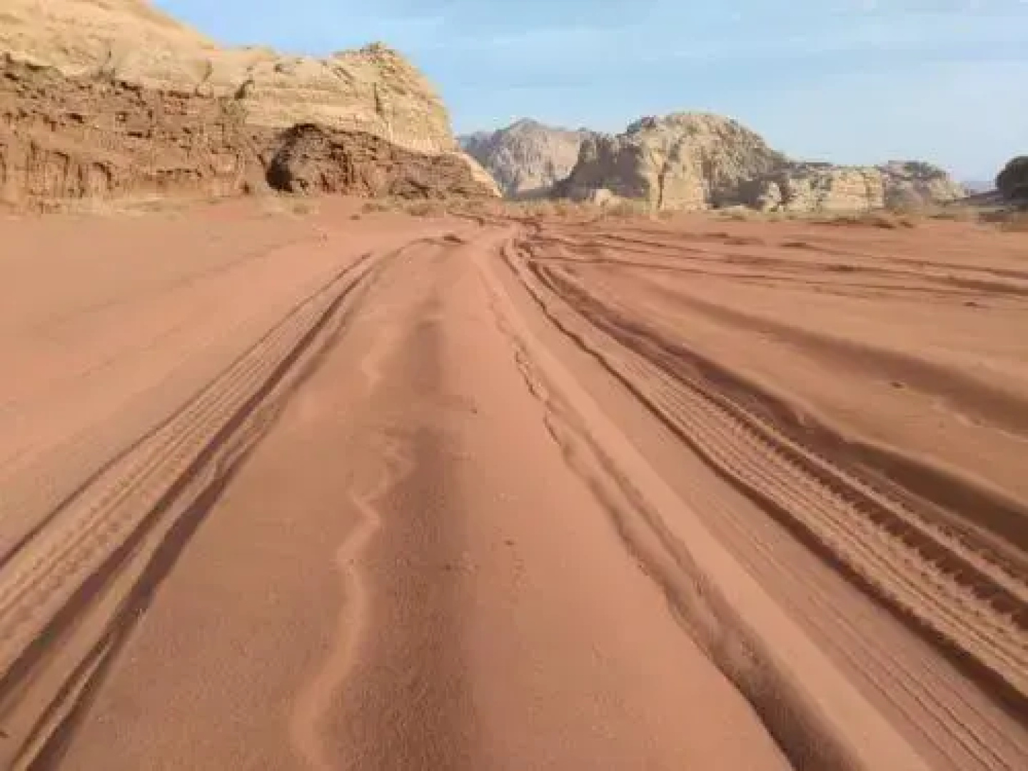 Wadi Rum Cave Camp