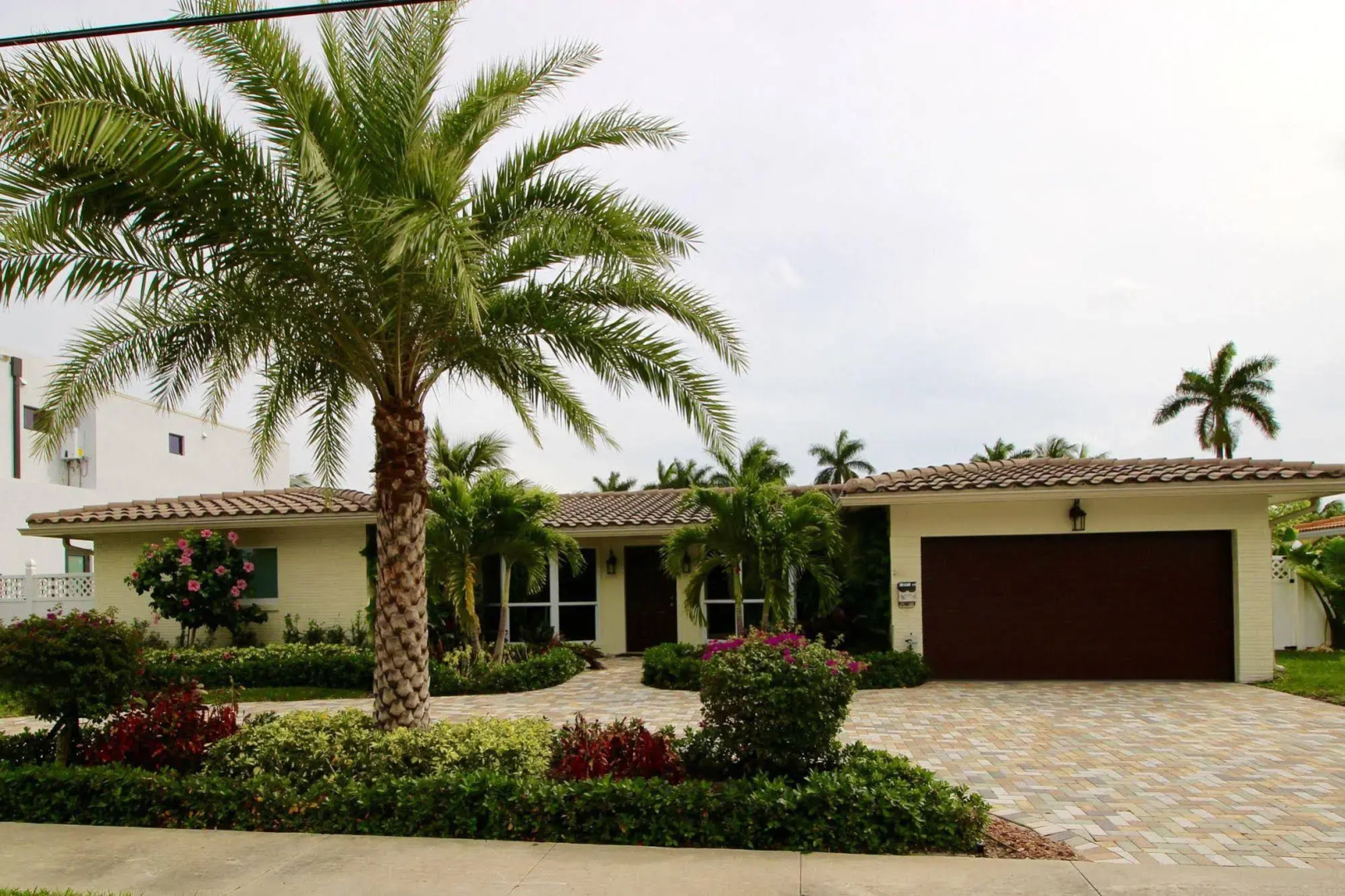 Palm Beach Canal Villas