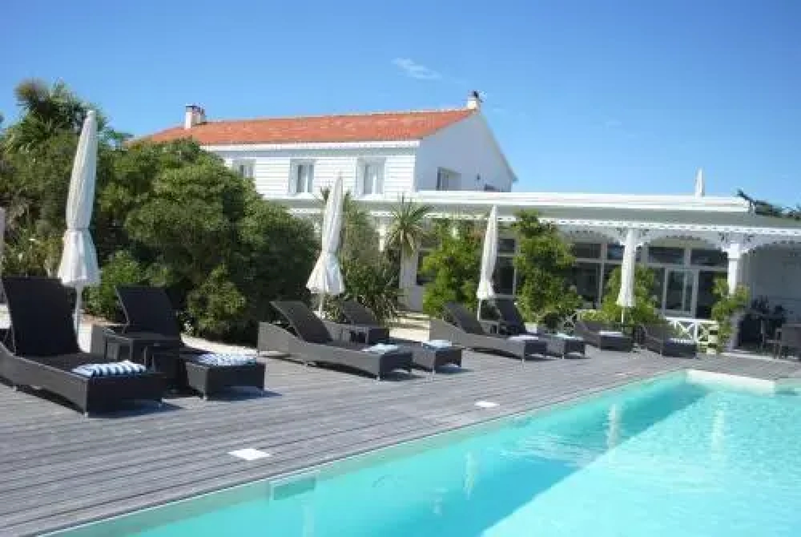 Hotel La Maison sur lEau