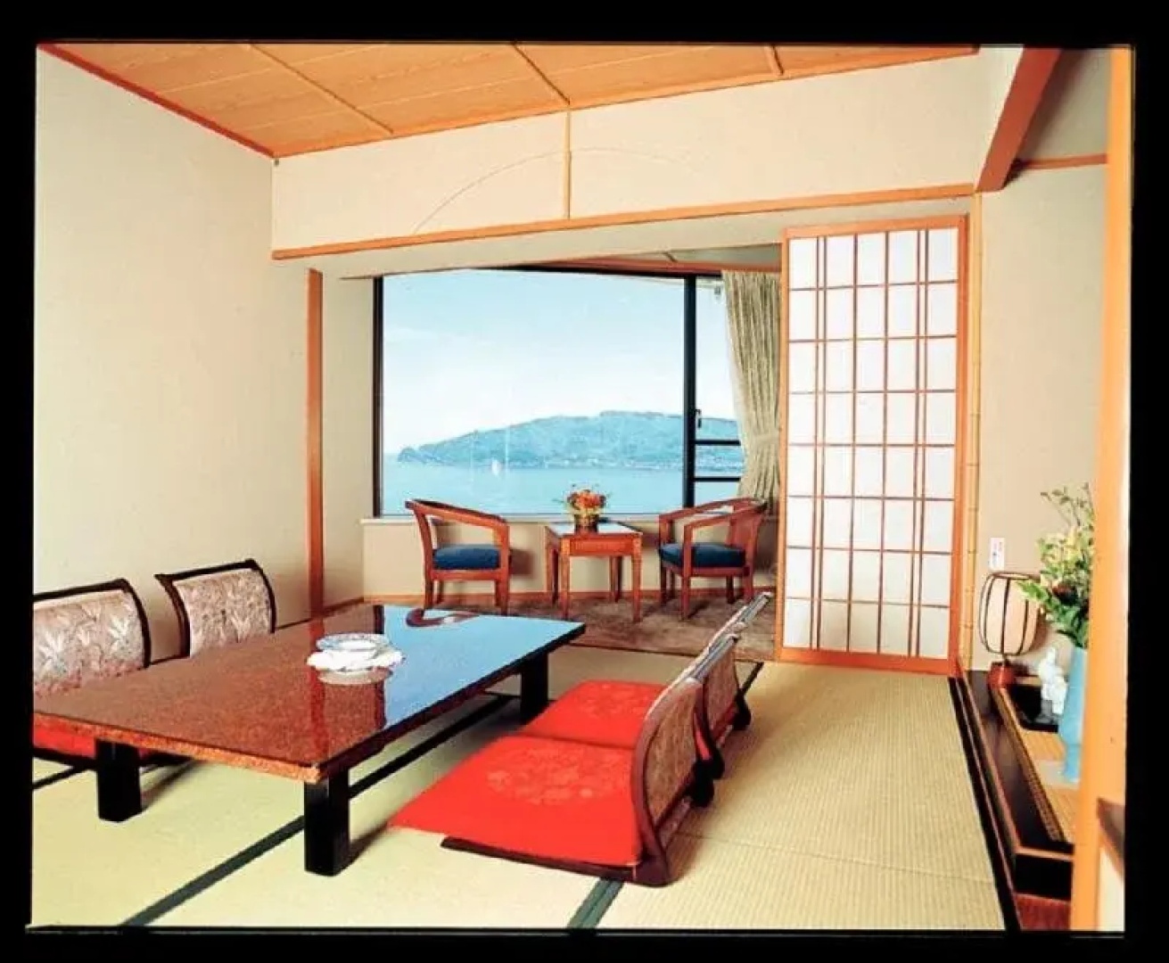 Hatoya Hotel