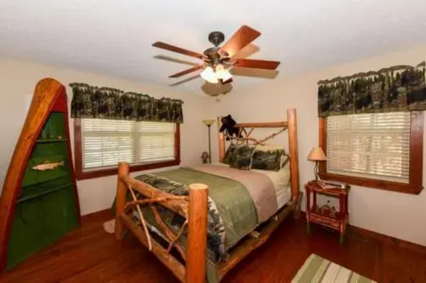 Owls Landing - 2 Br home by RedAwning