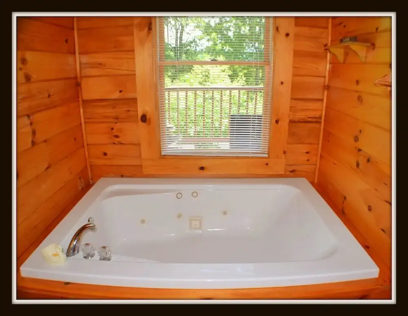 Steele Away 3 Bedroom Cabin by RedAwning