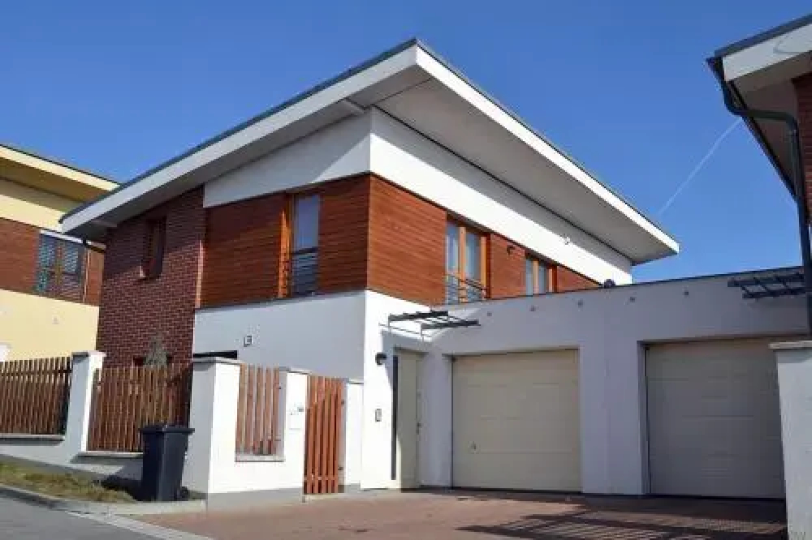 Ruterra House With Garden