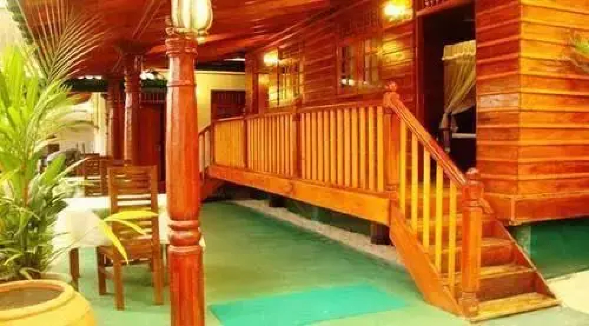 Sea Breeze Hotel